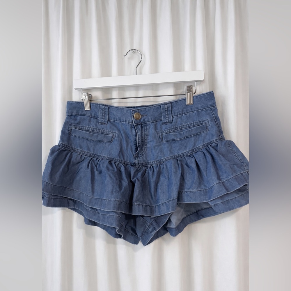 American Eagle Outfitters Blue Ruffle Skort - Size L